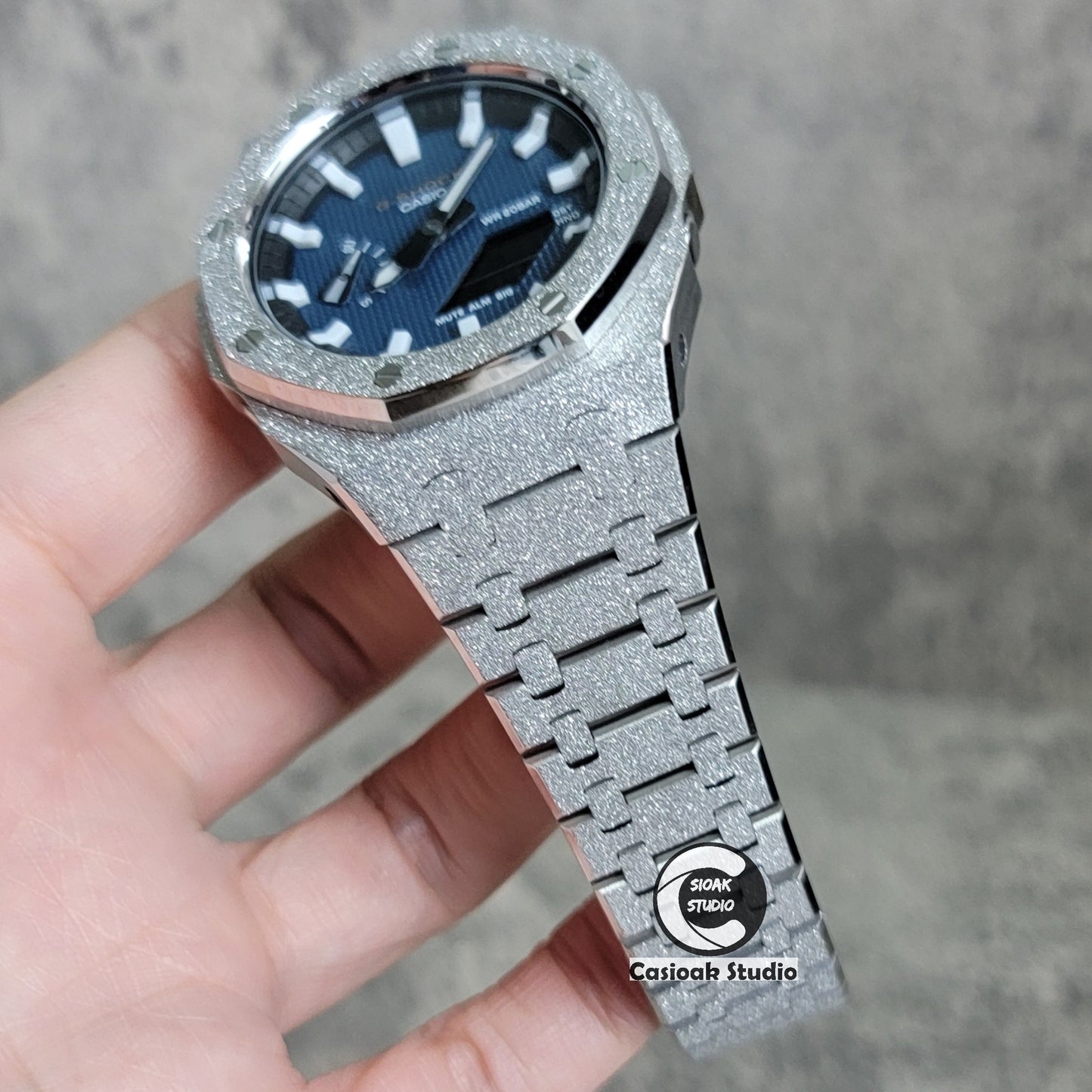 Casioak Mod Watch Frosted Silver Case Metal Strap Black White Time Mark Blue Waffle Dials 44mm